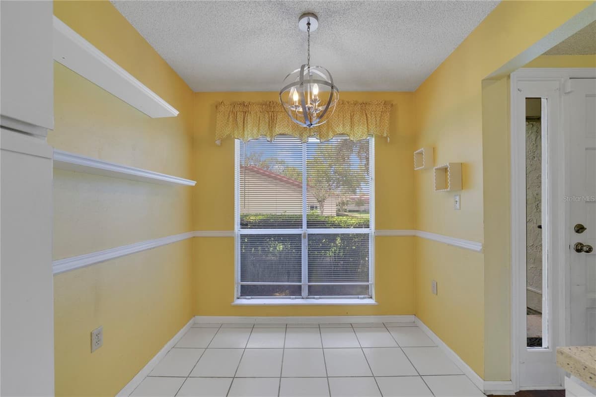 260 SABAL PALM PLACE — photo 2 of 18