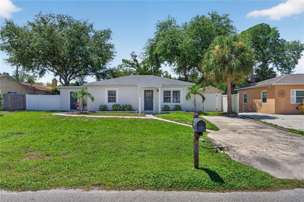 3906 BAY VISTA AVENUE — photo 4 of 41