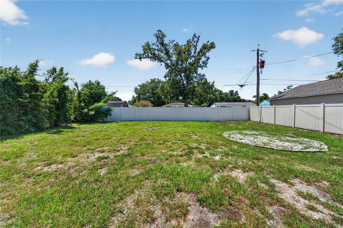 3906 BAY VISTA AVENUE — photo 33 of 41