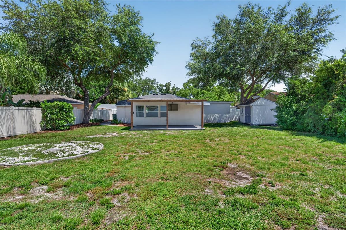 3906 BAY VISTA AVENUE — photo 35 of 41