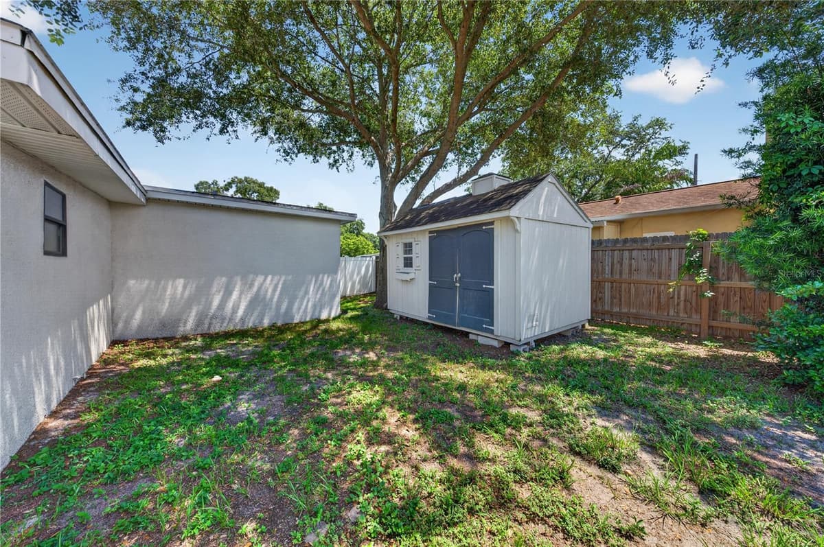 3906 BAY VISTA AVENUE — photo 38 of 41