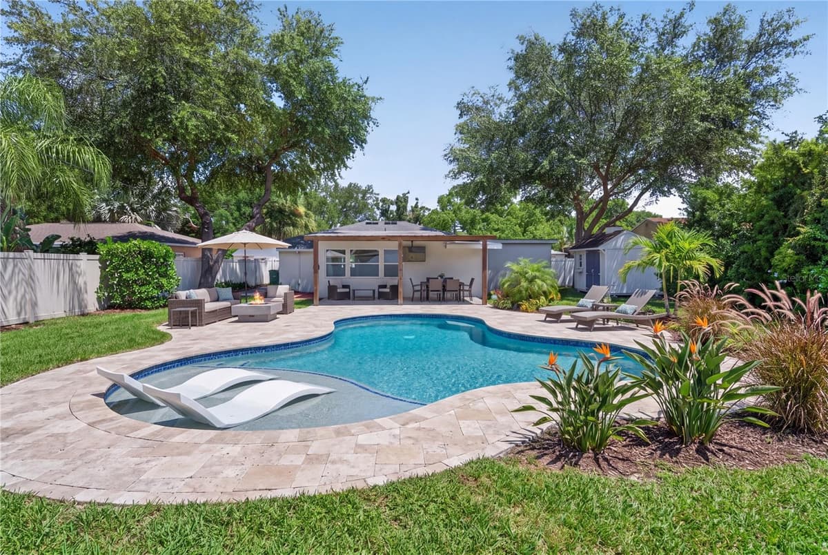 3906 BAY VISTA AVENUE — photo 36 of 41
