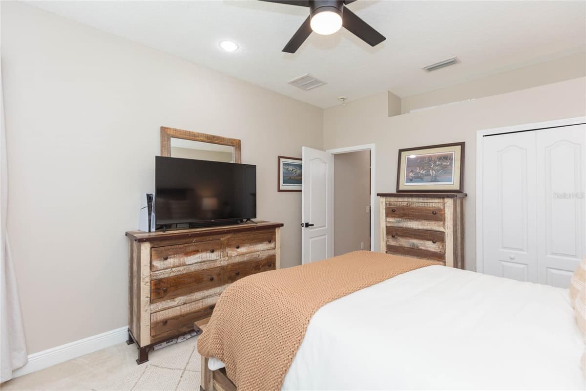 1615 BONITA BLUFF COURT — photo 8 of 46