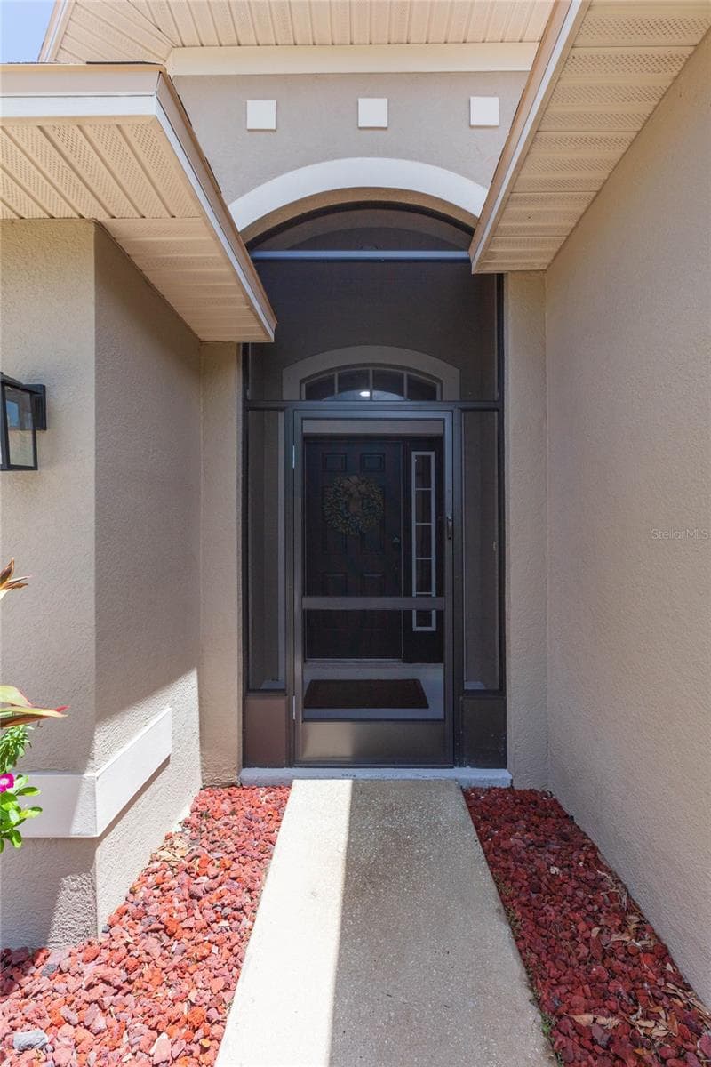 1615 BONITA BLUFF COURT — photo 4 of 46