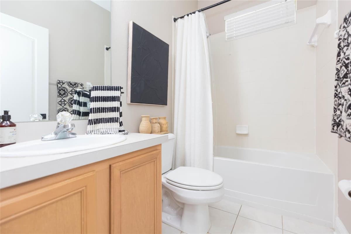1615 BONITA BLUFF COURT — photo 9 of 46