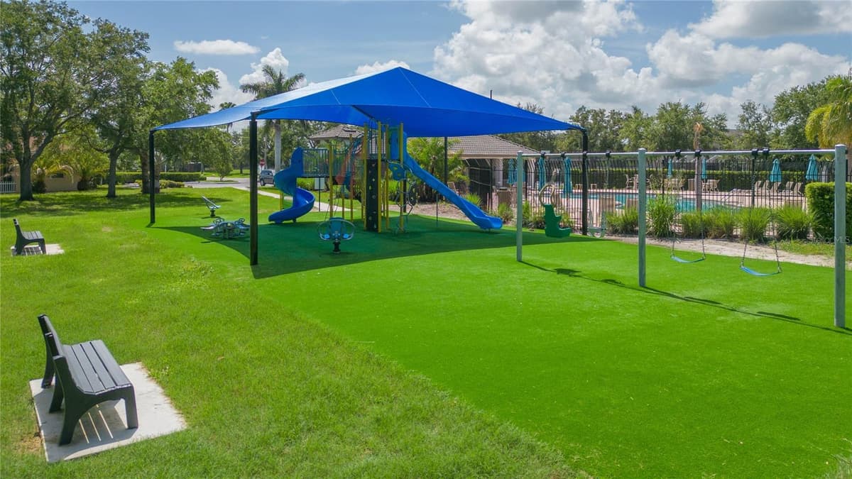 1615 BONITA BLUFF COURT — photo 45 of 46