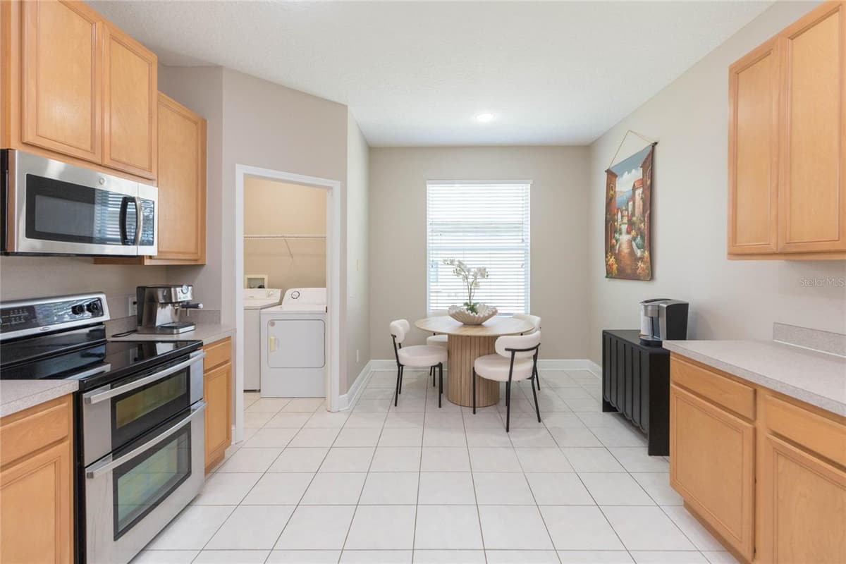 1615 BONITA BLUFF COURT — photo 13 of 46