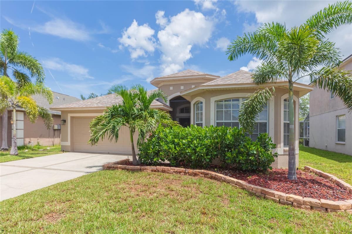 1615 BONITA BLUFF COURT — photo 2 of 46
