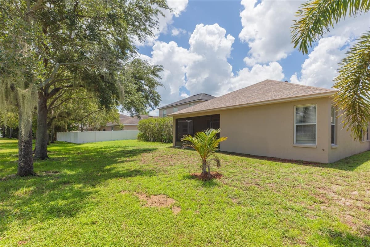1615 BONITA BLUFF COURT — photo 36 of 46