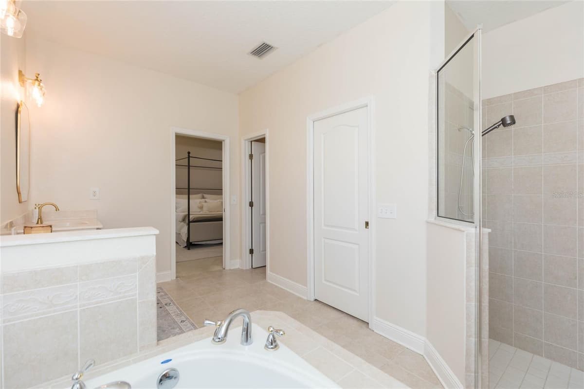 1615 BONITA BLUFF COURT — photo 31 of 46