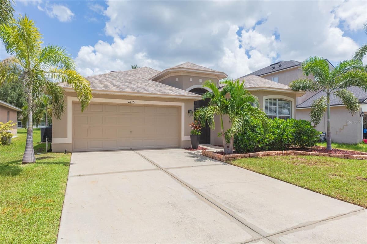 1615 BONITA BLUFF COURT — photo 3 of 46