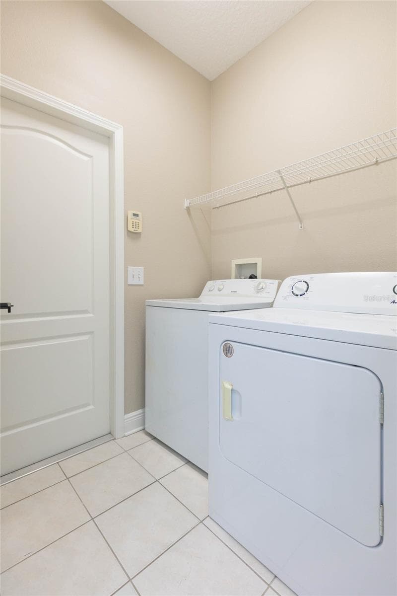 1615 BONITA BLUFF COURT — photo 32 of 46