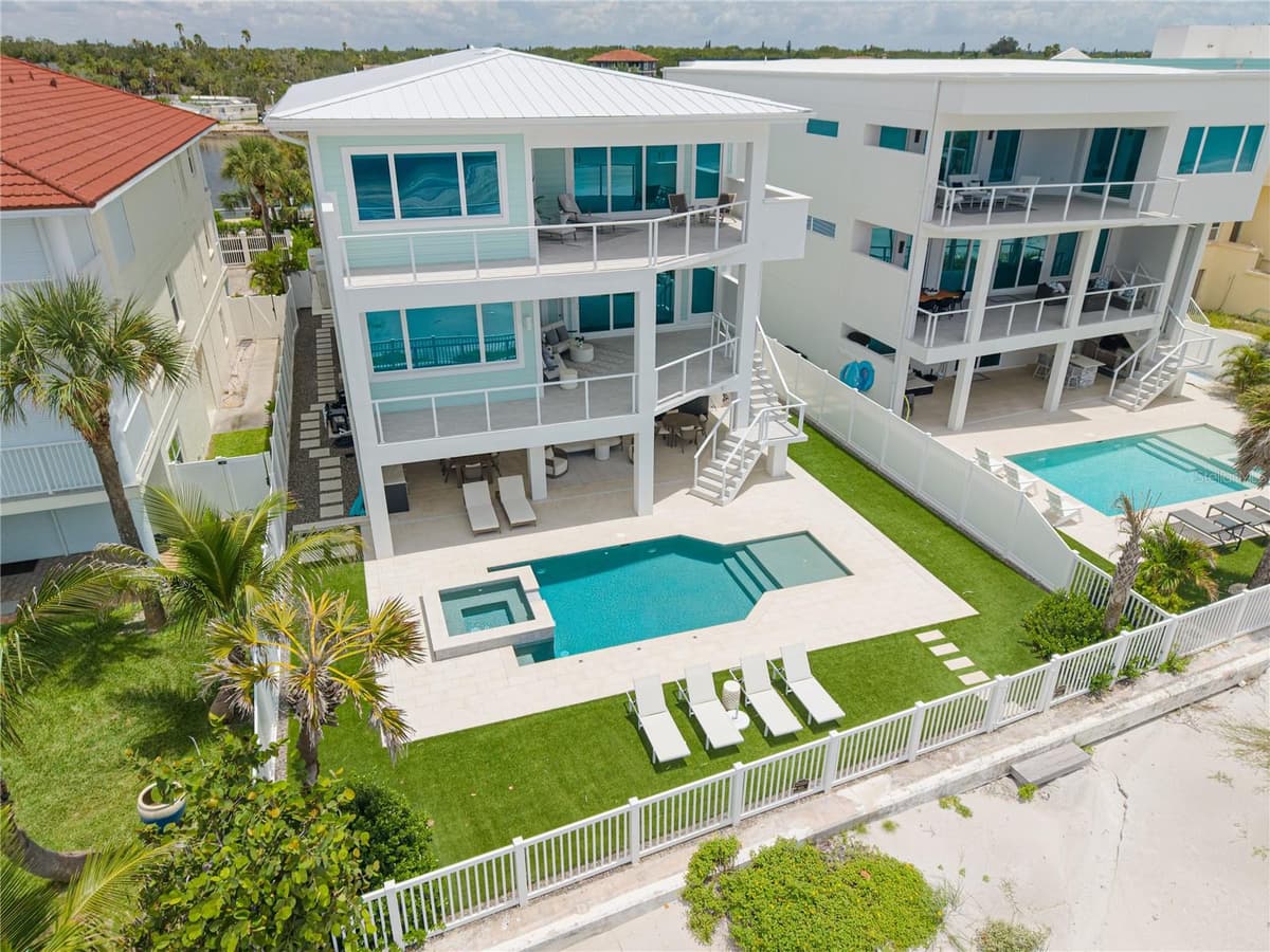 34 GULF BOULEVARD — photo 9 of 93