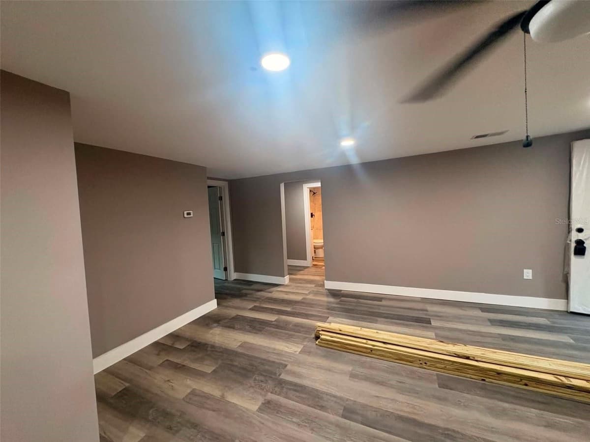 2509 DIXIE AVENUE — photo 5 of 15