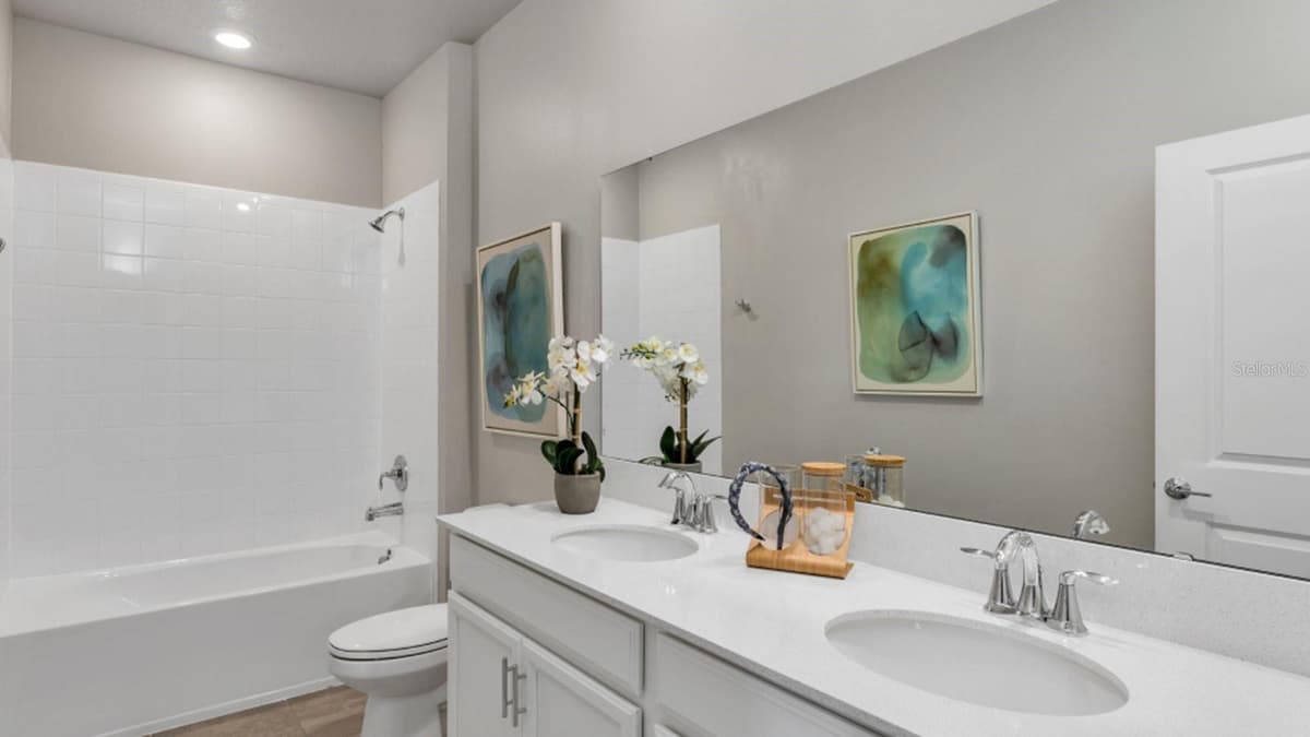 5594 RONIN DRIVE — photo 7 of 17