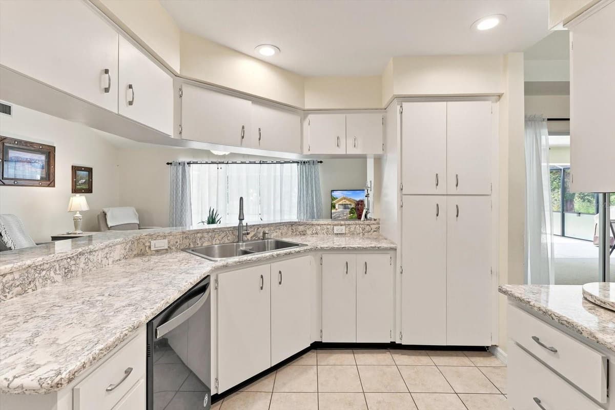 6 DUSTY MILLER COURT — photo 23 of 48