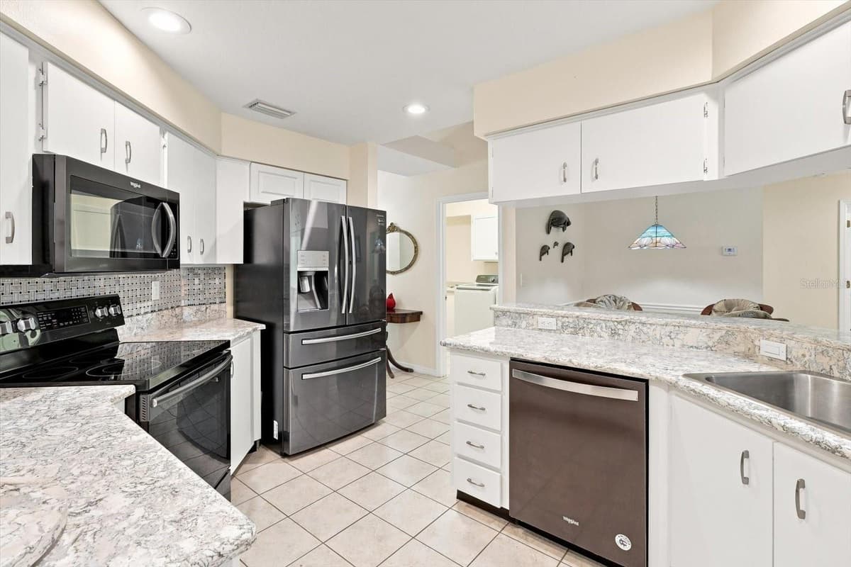 6 DUSTY MILLER COURT — photo 24 of 48