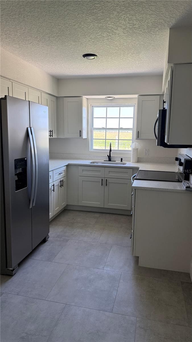 606 RIDGEWOOD AVENUE — photo 2 of 19