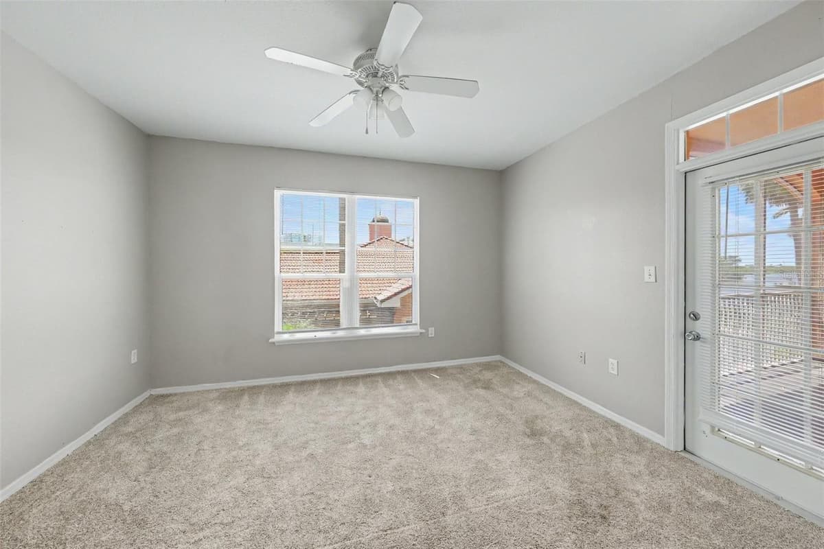 5000 CULBREATH KEY WAY — photo 17 of 32