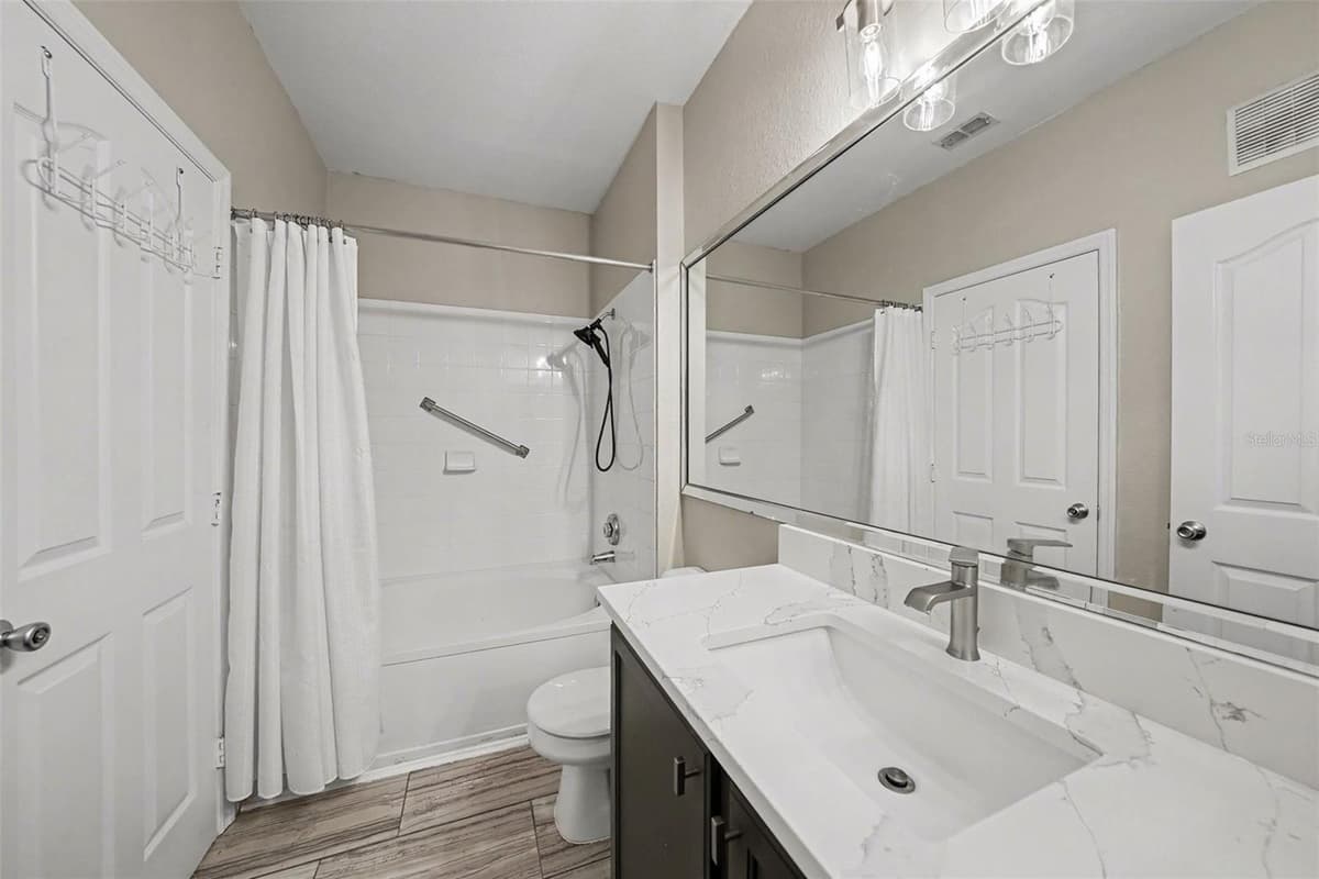 5000 CULBREATH KEY WAY — photo 20 of 32