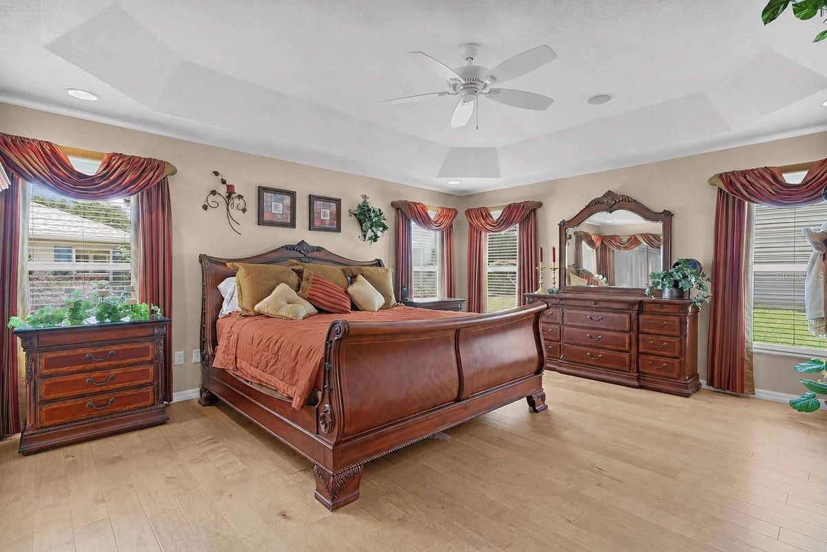 1652 ZANZIBAR PLACE — photo 17 of 46