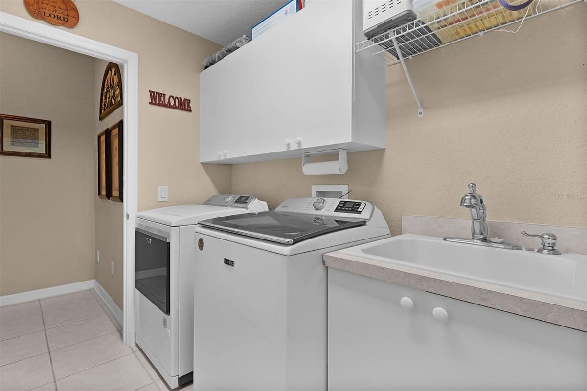 1652 ZANZIBAR PLACE — photo 46 of 46
