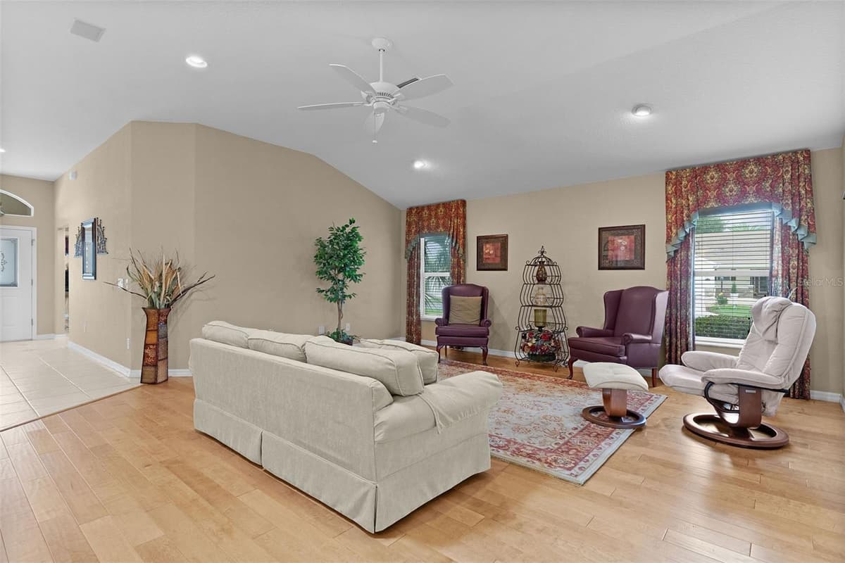 1652 ZANZIBAR PLACE — photo 39 of 46