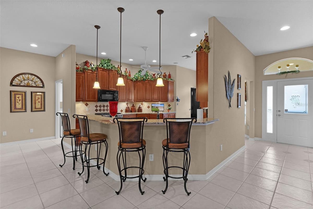 1652 ZANZIBAR PLACE — photo 18 of 46