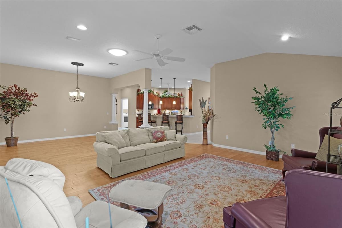 1652 ZANZIBAR PLACE — photo 13 of 46