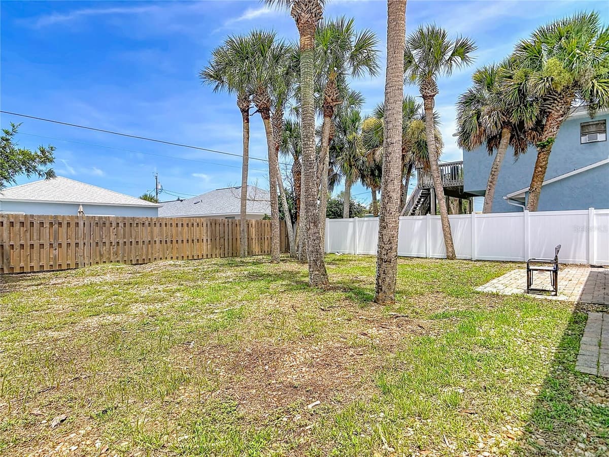 220 CRAWFORD ROAD — photo 41 of 45