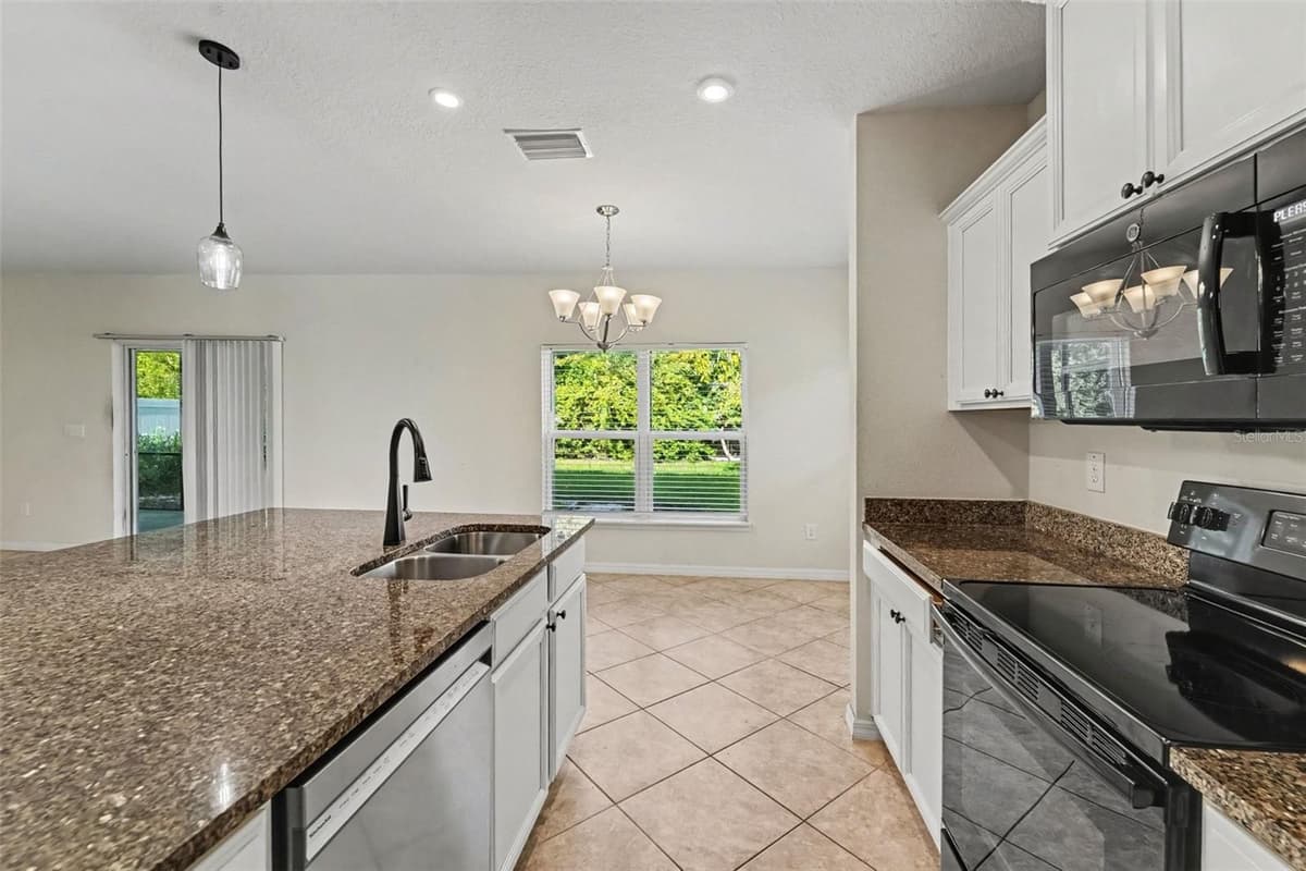 2121 BRANDING IRON COURT — photo 11 of 30