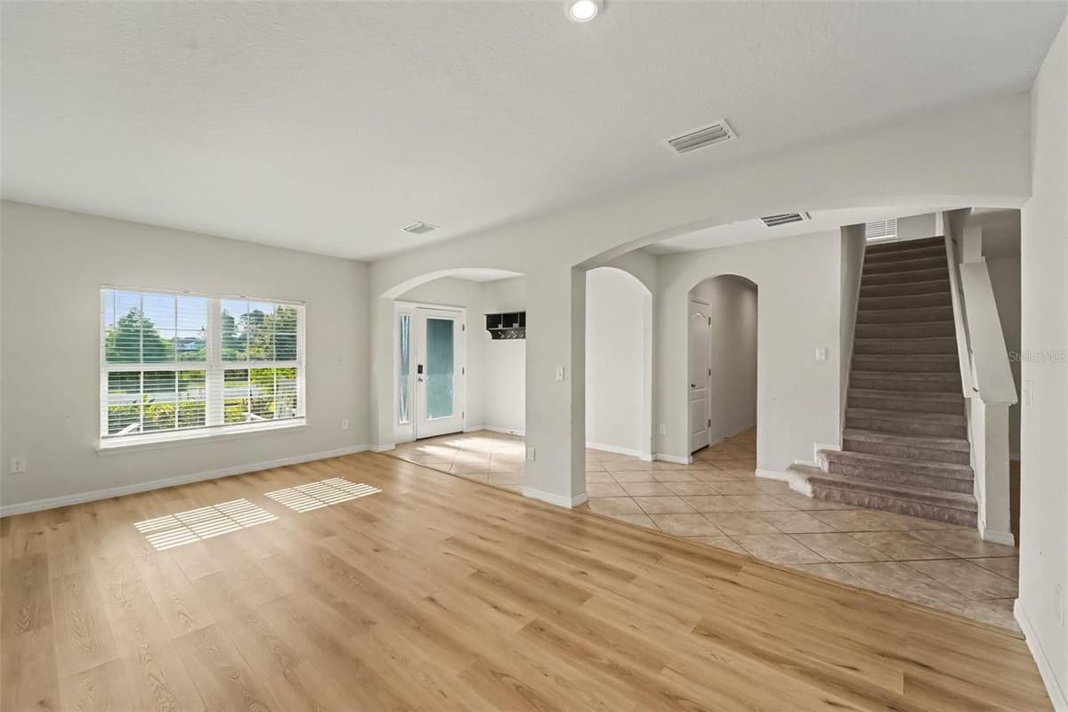 2121 BRANDING IRON COURT — photo 4 of 30