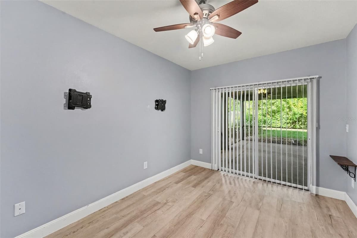 2121 BRANDING IRON COURT — photo 13 of 30