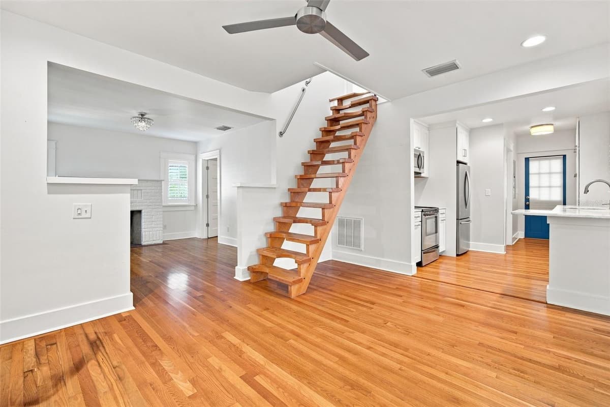 719 BUNGALOW TERRACE — photo 9 of 46