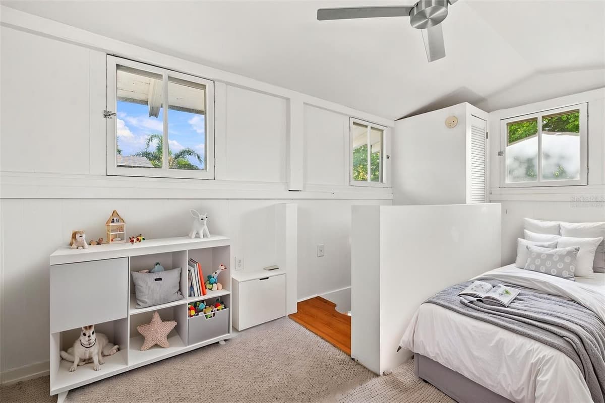 719 BUNGALOW TERRACE — photo 44 of 46