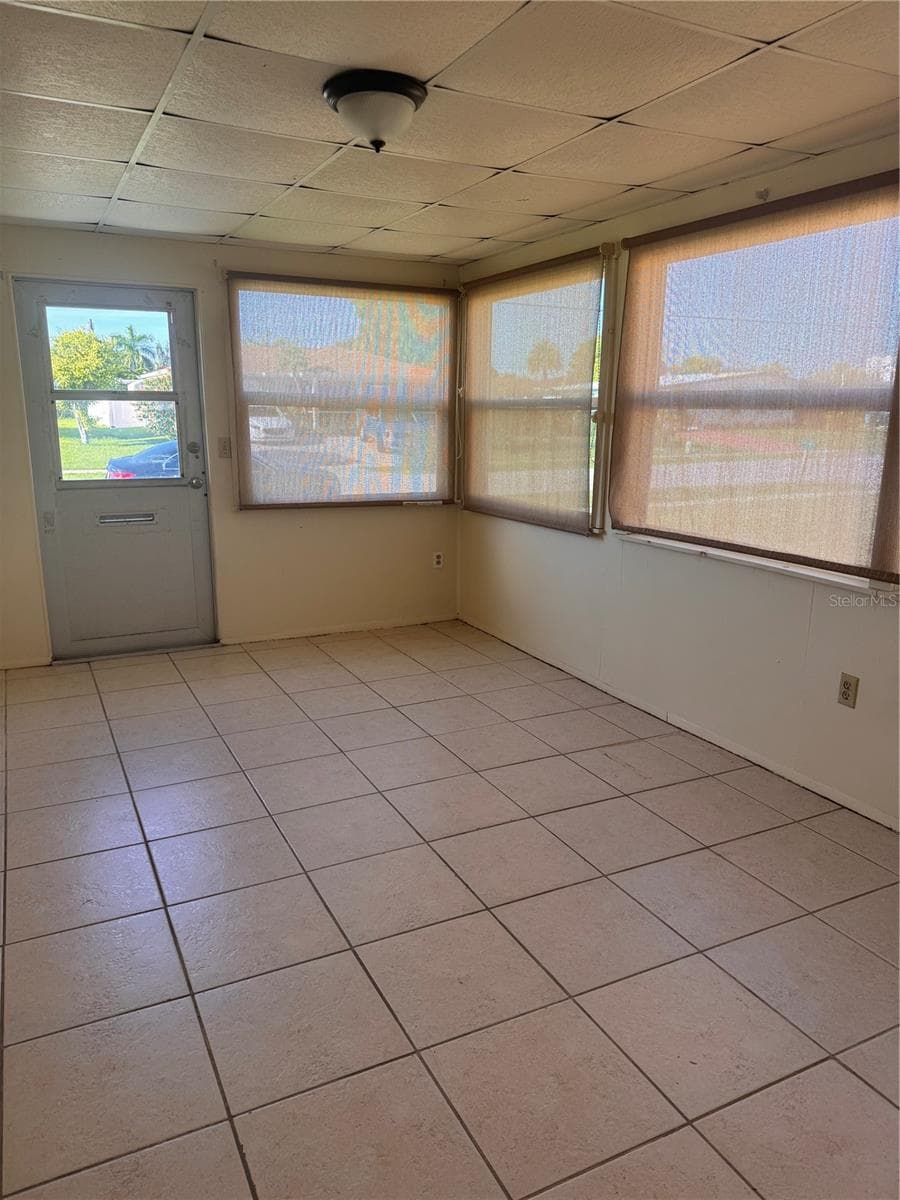 21922 HERNANDO AVENUE — photo 16 of 26
