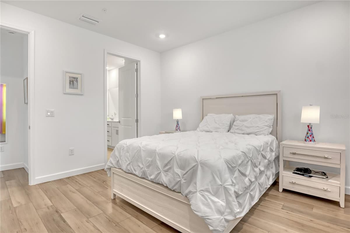 2066 CERULEAN DRIVE — photo 16 of 31