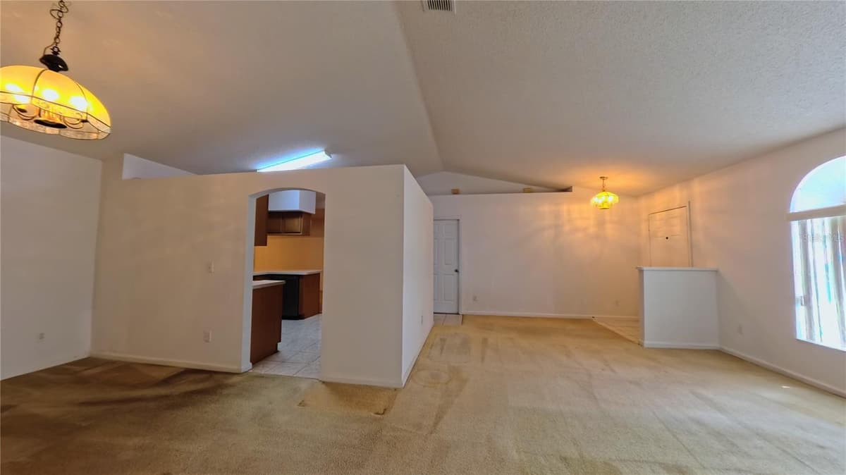 566 OAK BRANCH CIRCLE — photo 4 of 27