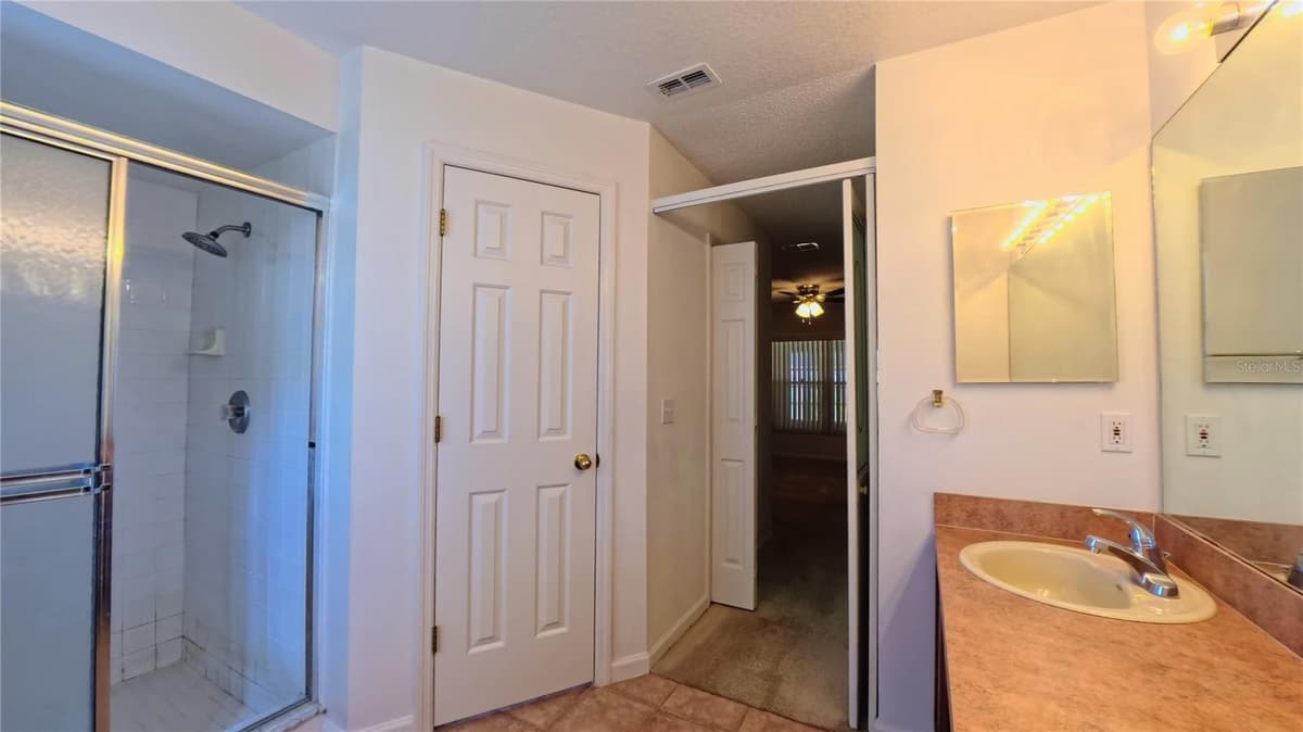 566 OAK BRANCH CIRCLE — photo 13 of 27