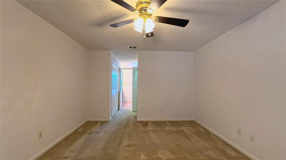 566 OAK BRANCH CIRCLE — photo 15 of 27