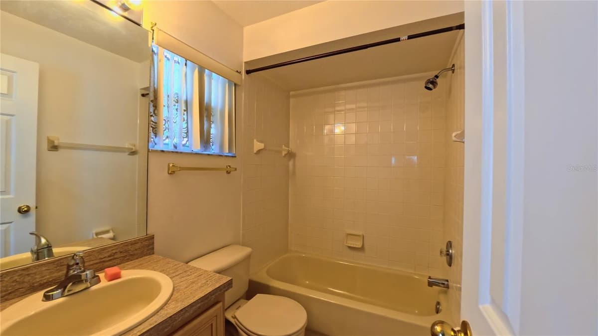 566 OAK BRANCH CIRCLE — photo 22 of 27