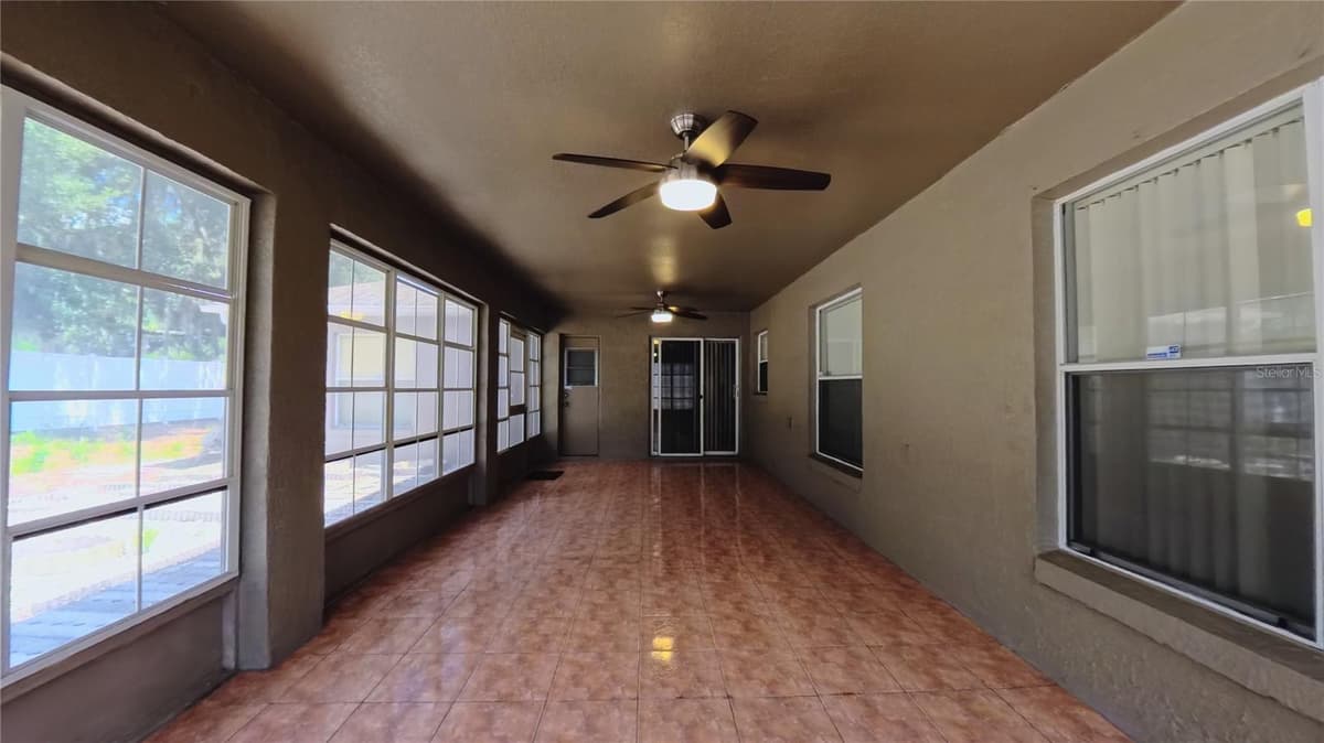 566 OAK BRANCH CIRCLE — photo 24 of 27