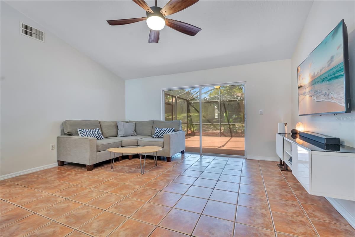 836 ELM FOREST DRIVE — photo 9 of 36