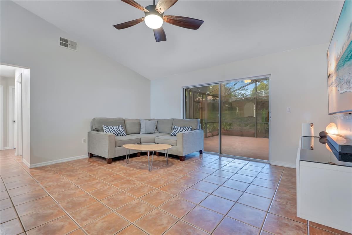 836 ELM FOREST DRIVE — photo 8 of 36