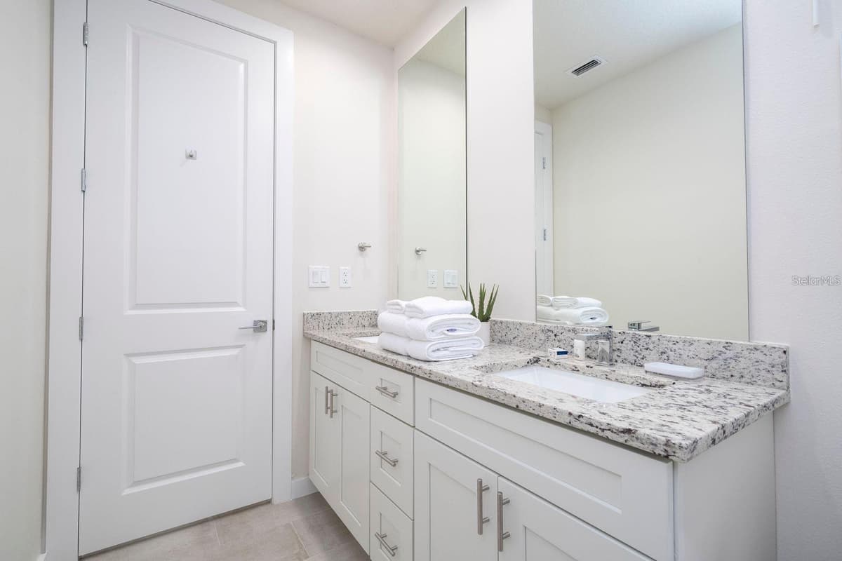 7512 SUNFLOWER CIRCLE — photo 33 of 57
