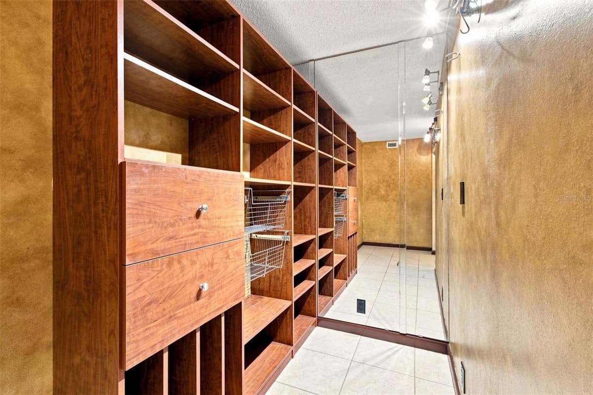 5700 MARINER STREET — photo 11 of 89