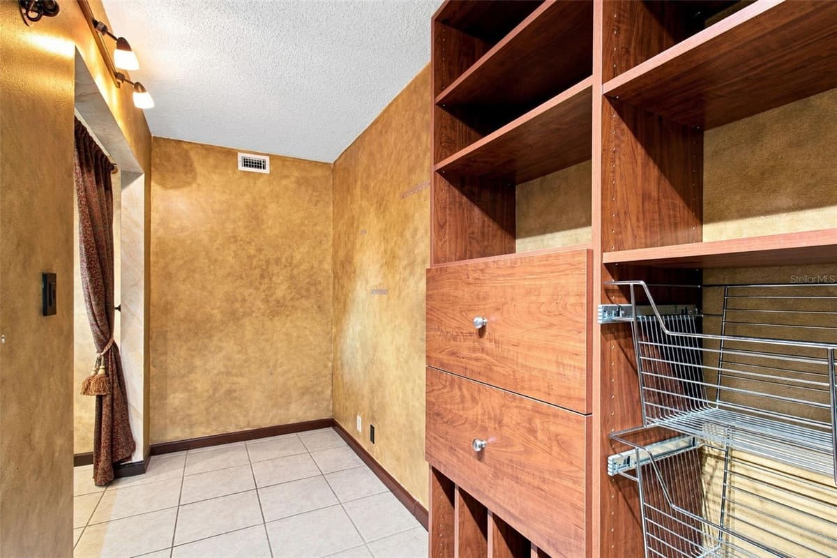 5700 MARINER STREET — photo 12 of 89