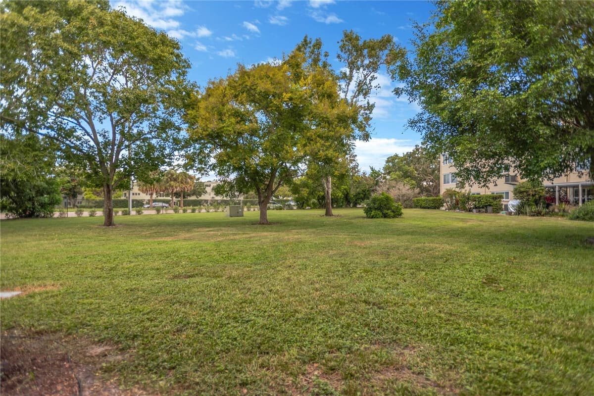 2350 HAITIAN DRIVE — photo 30 of 32