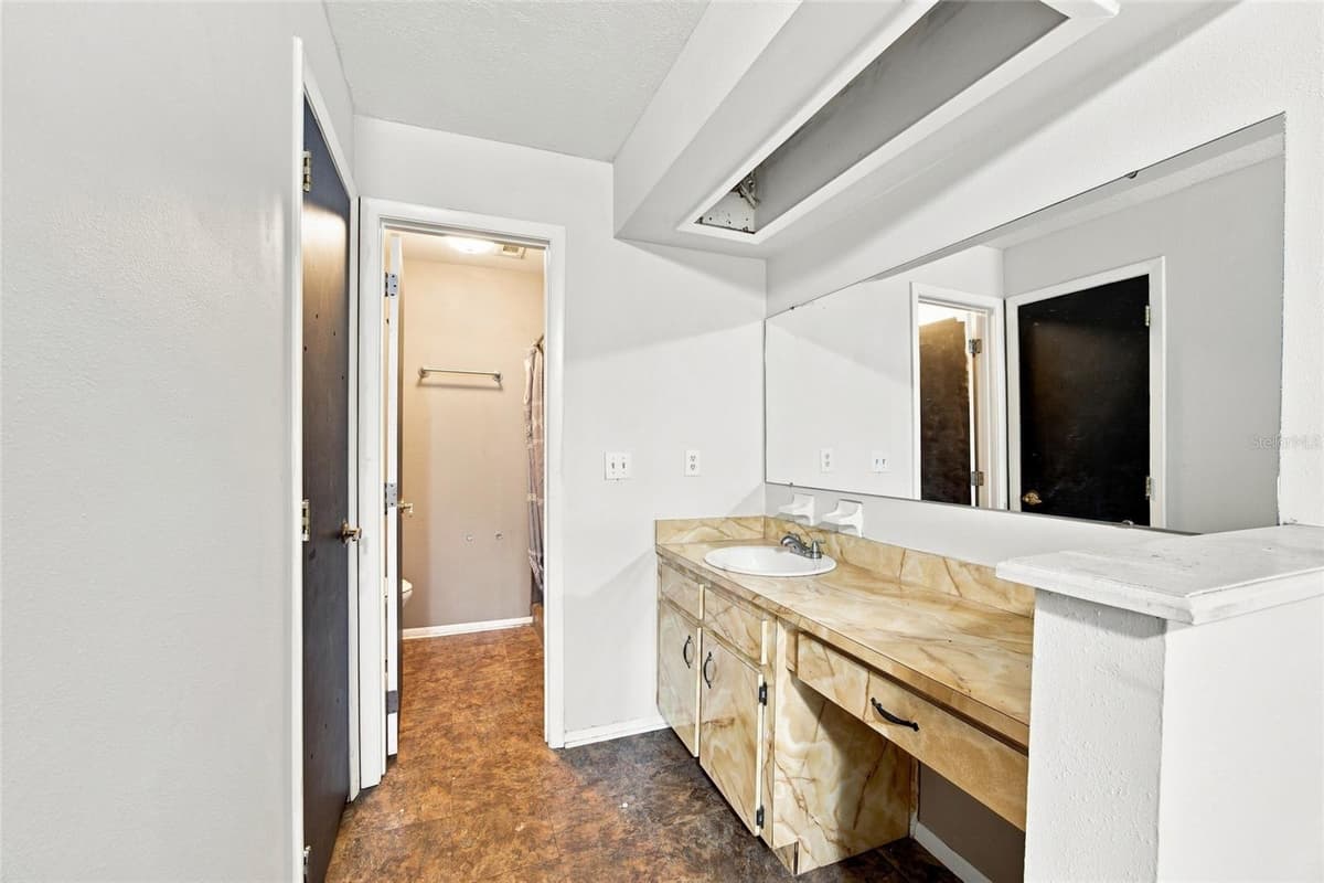3135 CROSS FOX DRIVE — photo 18 of 34