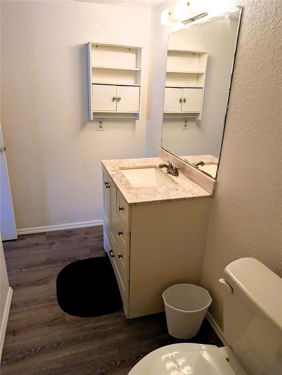 1051 FORREST NELSON BOULEVARD — photo 14 of 23